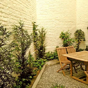 Couette-café De Mot, Etterbeek